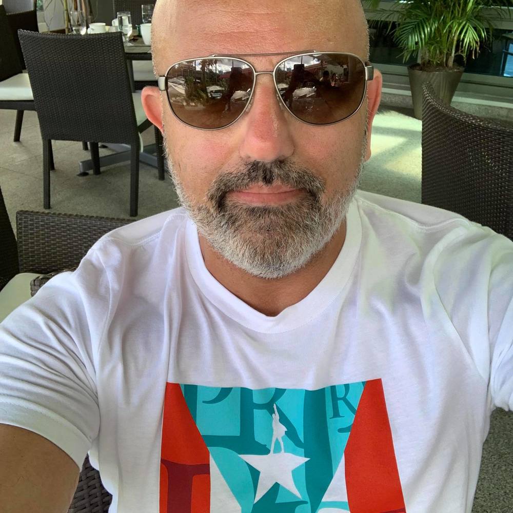 Meet your Posher, Sandro